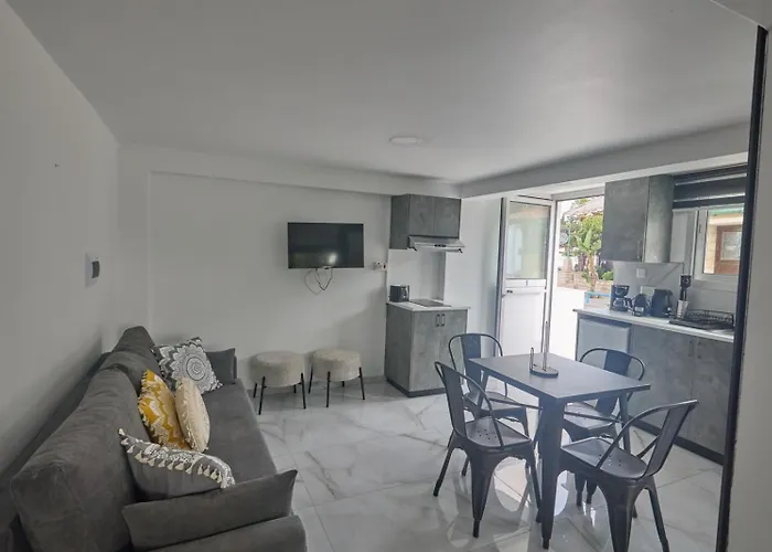 Gold Emerging Villas Ltd Apart 1